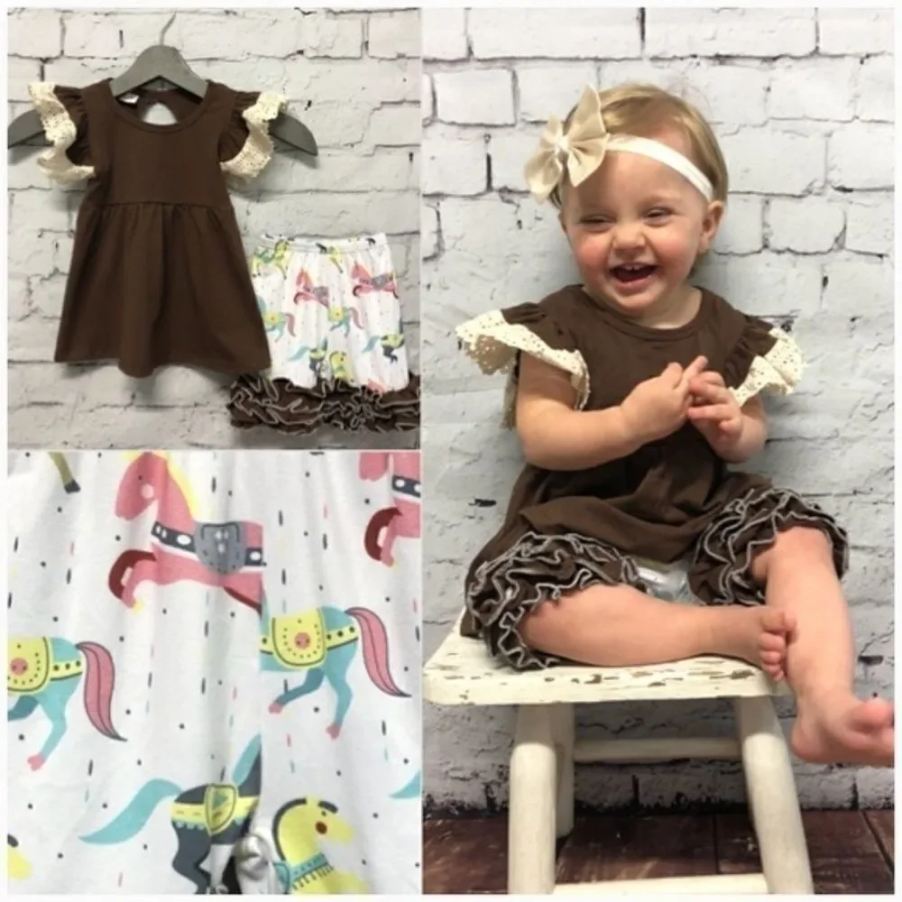 2pc. Baby Girl Carousel Print Shorts Set